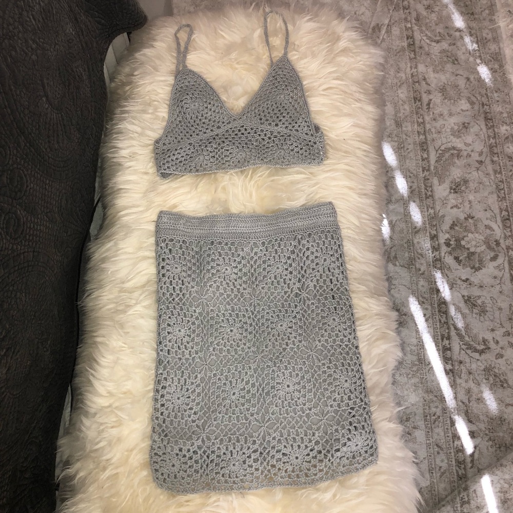 Unworn knitted set